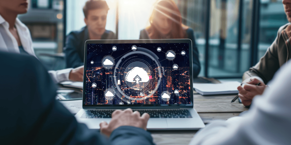 Read more about the article A Practical Guide to Cloud Migration for UAE Enterprises